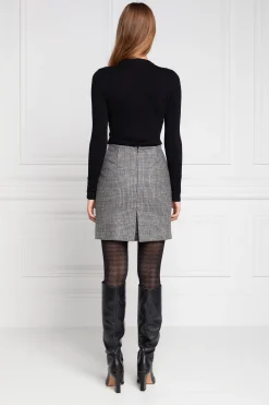 Hot Buttoned Knit Crew Neck Women Knitwear