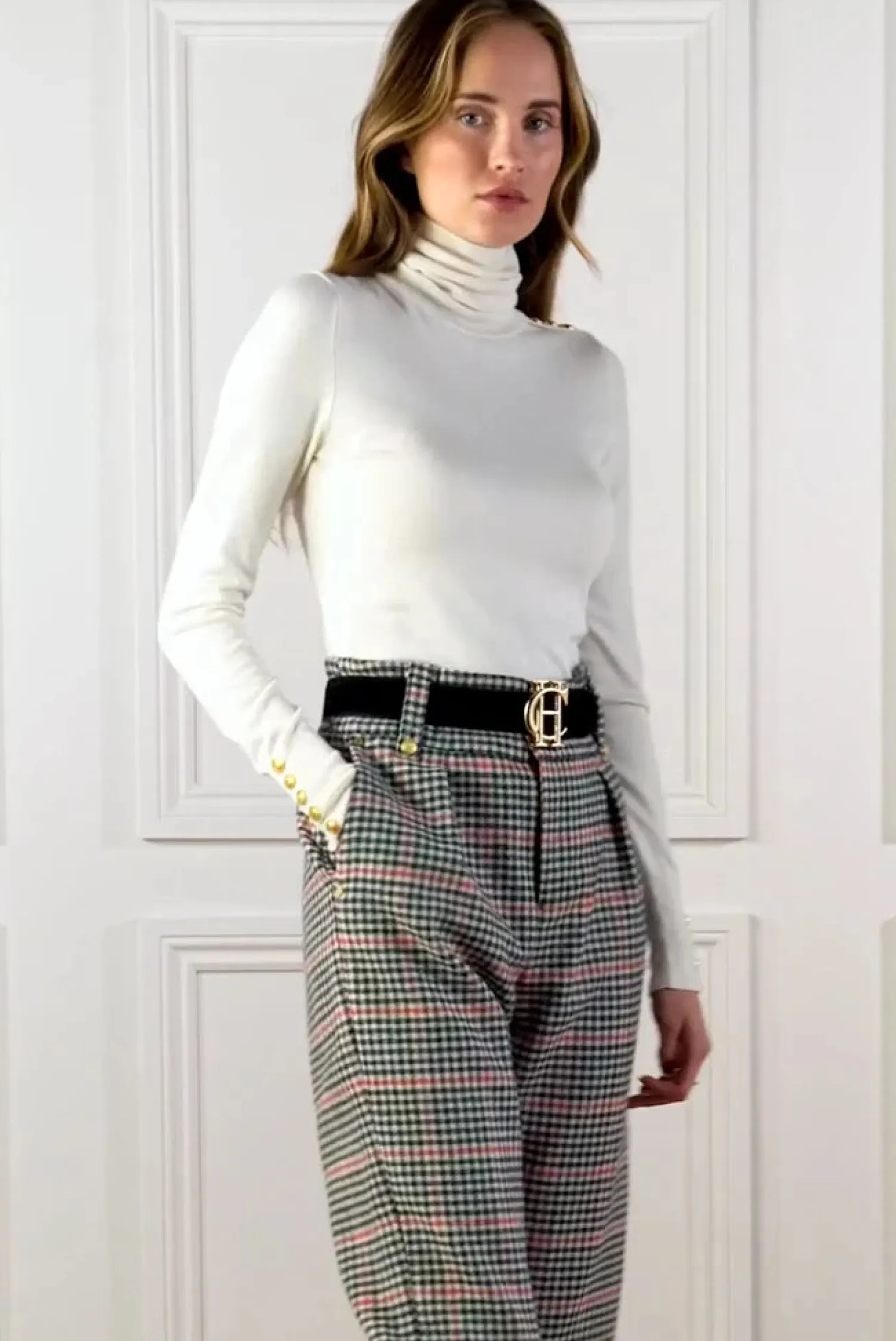 Clearance Buttoned Knit Roll Neck Women Knitwear