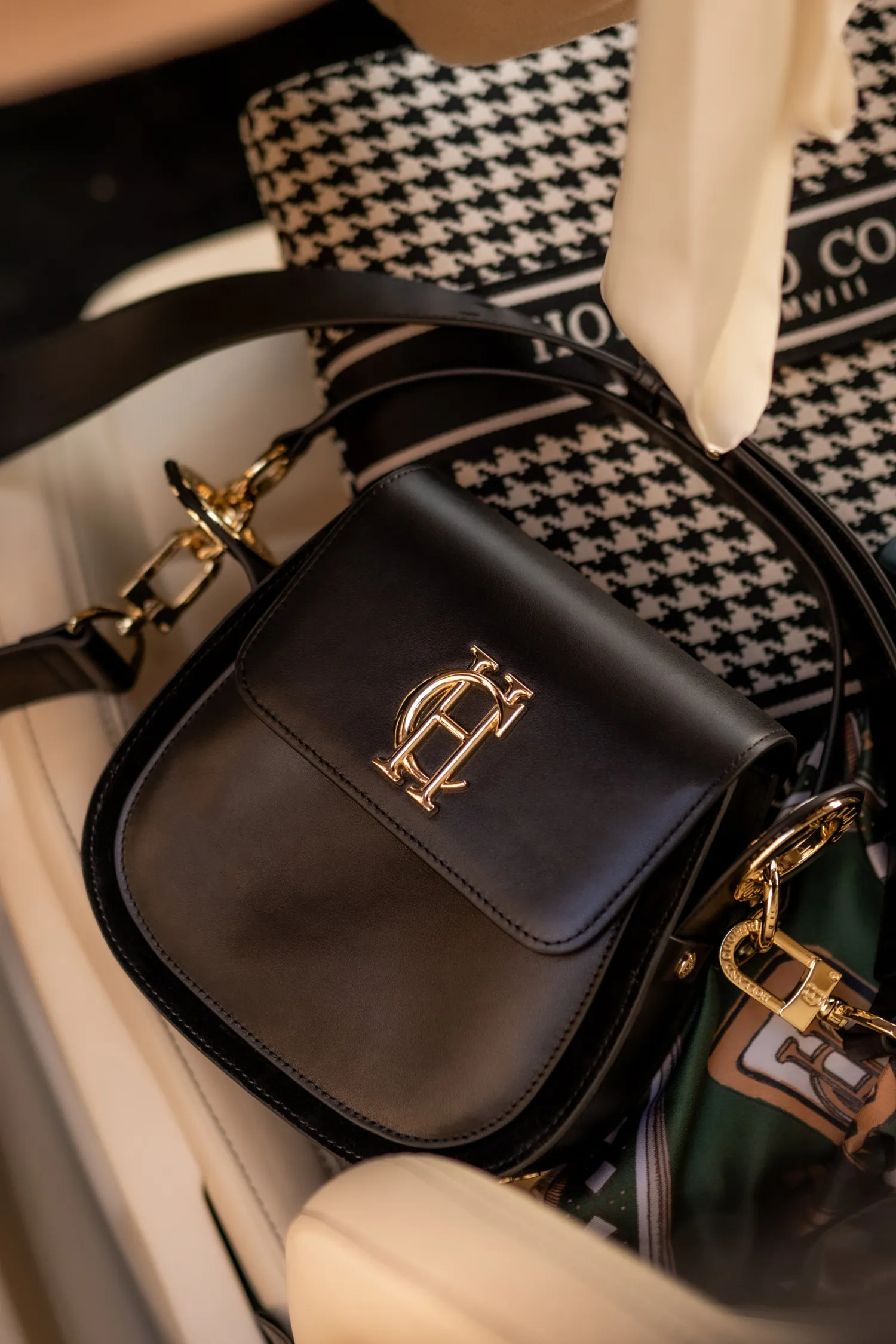 Online Chelsea Saddle Bag (Soft Black) Women Crossbody Bags|Bags