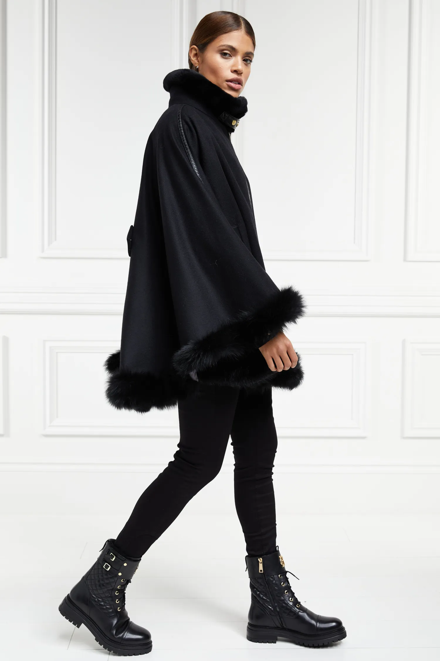 Hot Gold Label Chiltern Cape (Soft Black) Women Capes