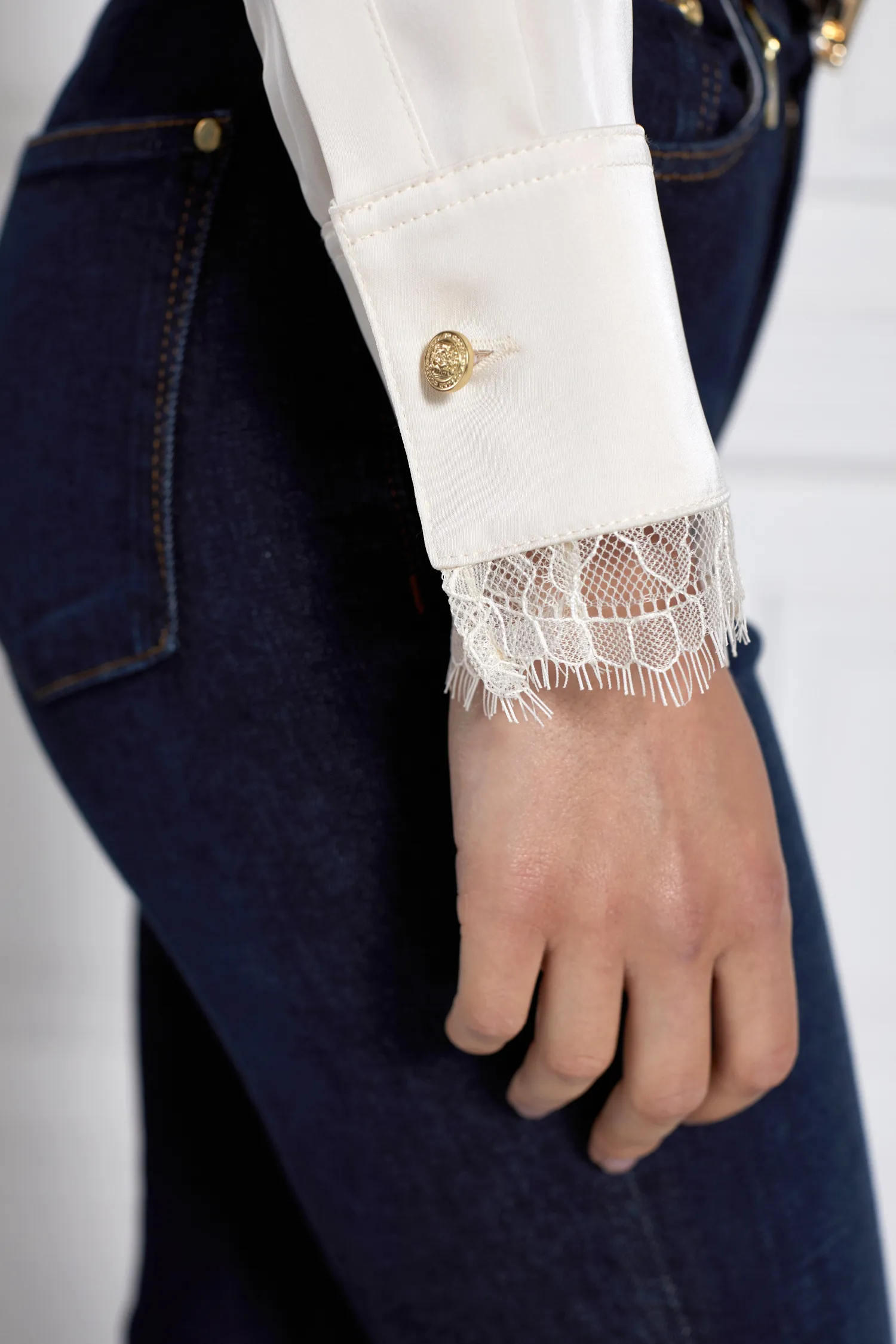 Fashion Lace V-Neck Blouse Women Shirts & Blouses