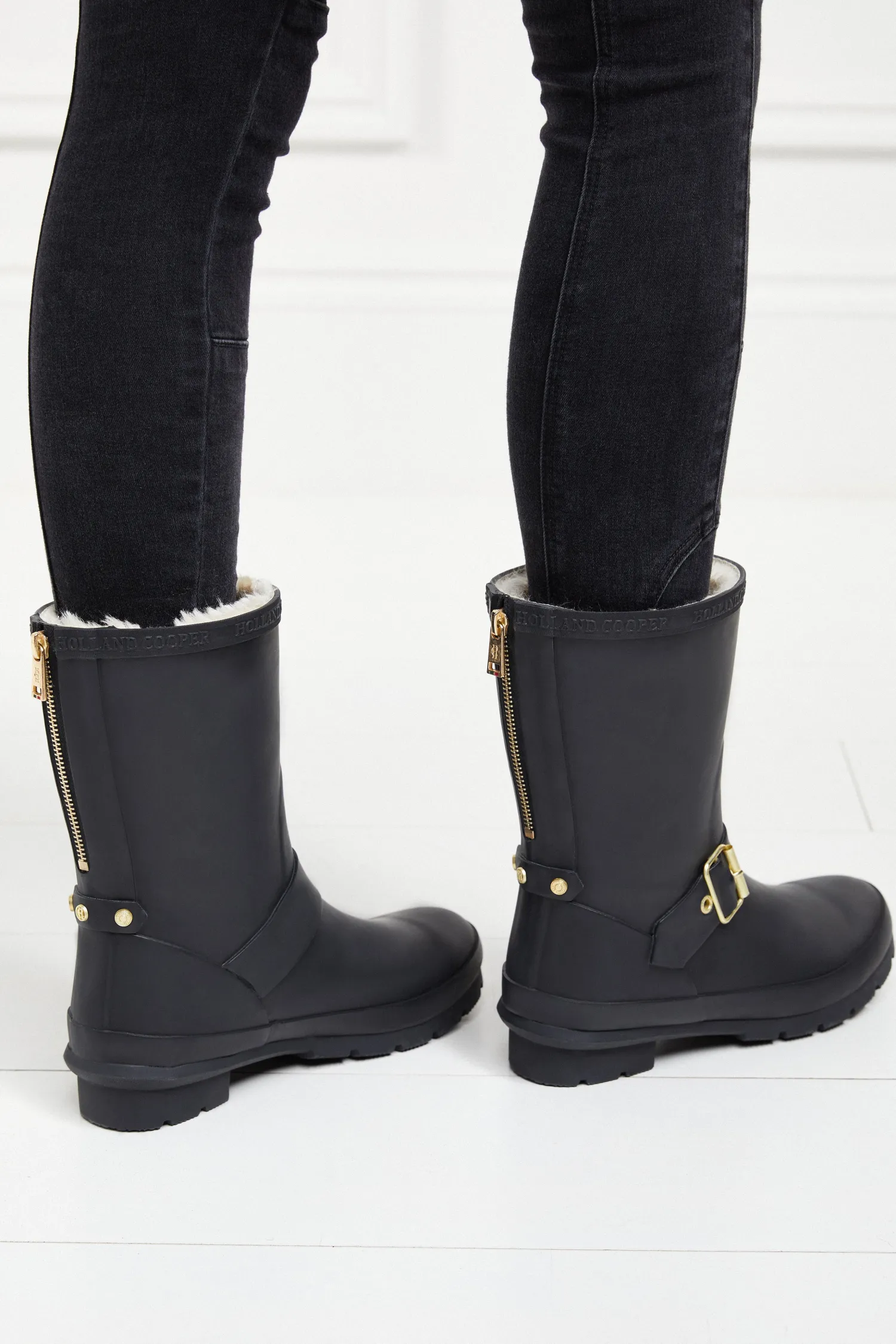 New Sherpa Lined Chelsea Wellington (Matte Black) Women Wellington Boots