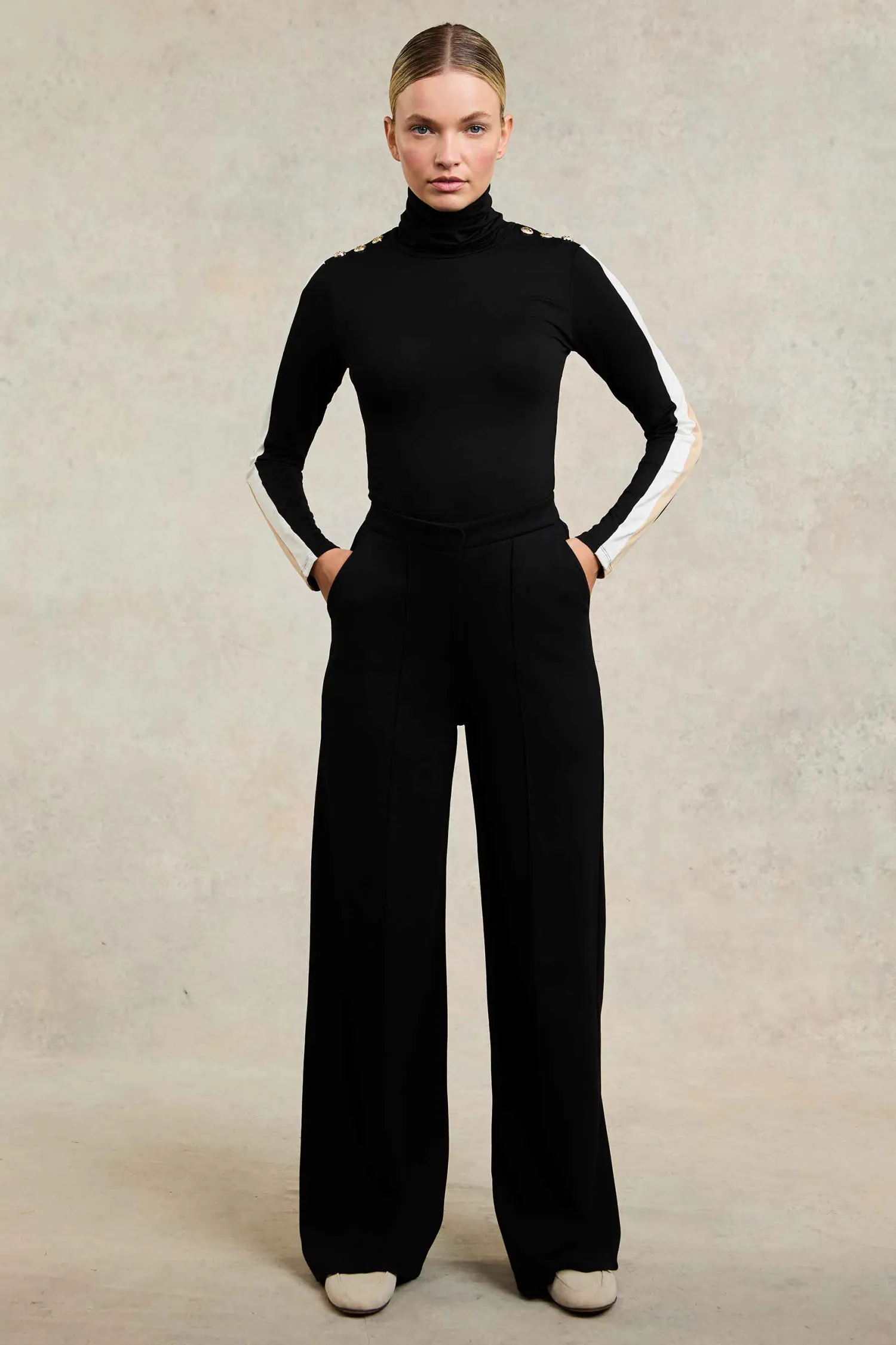 Hot Wide Leg Pant (Black Black) Women Trousers